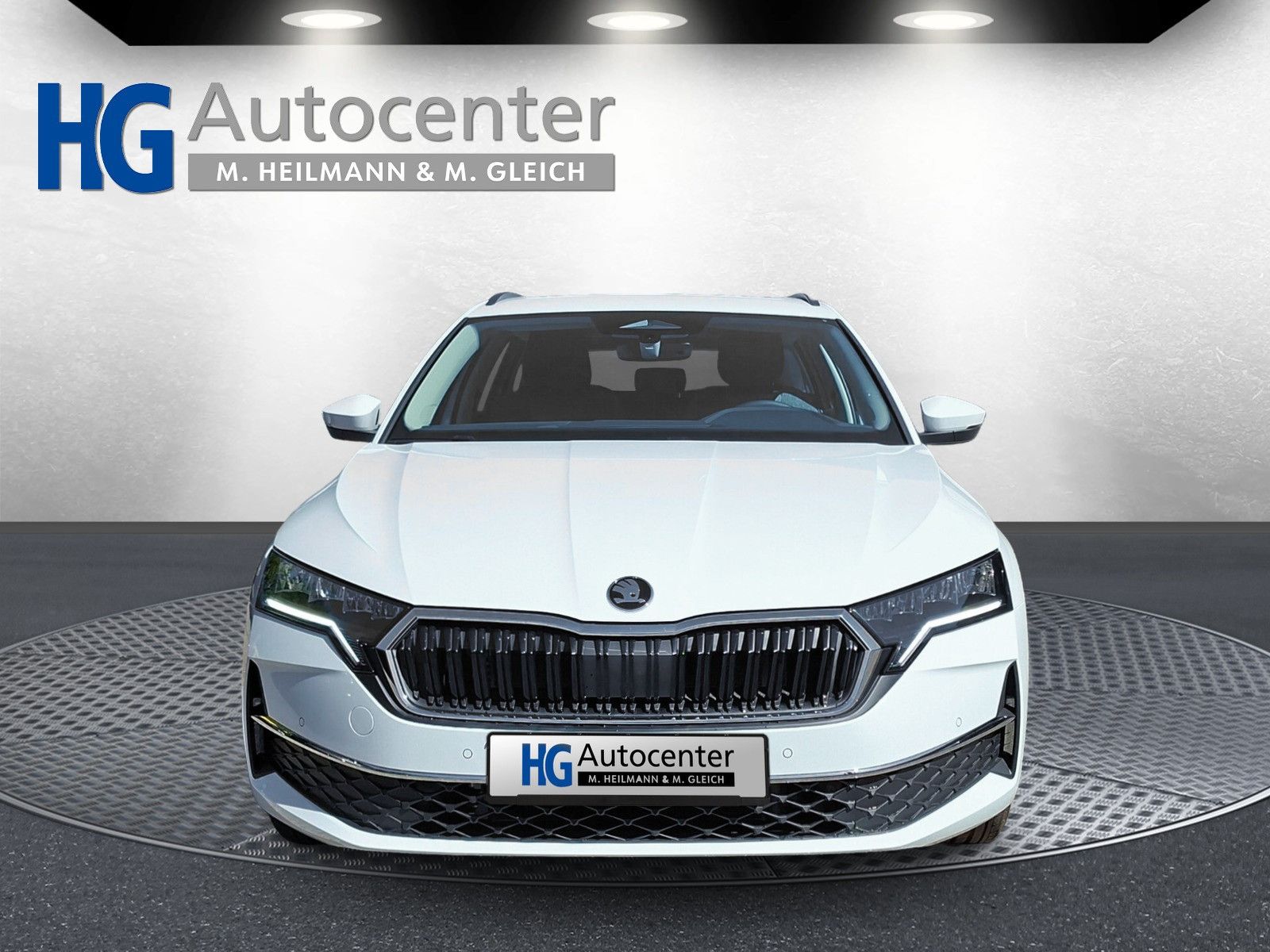 Fahrzeugabbildung SKODA Octavia Combi 1.5 Selection Standh.Navi Side AHK