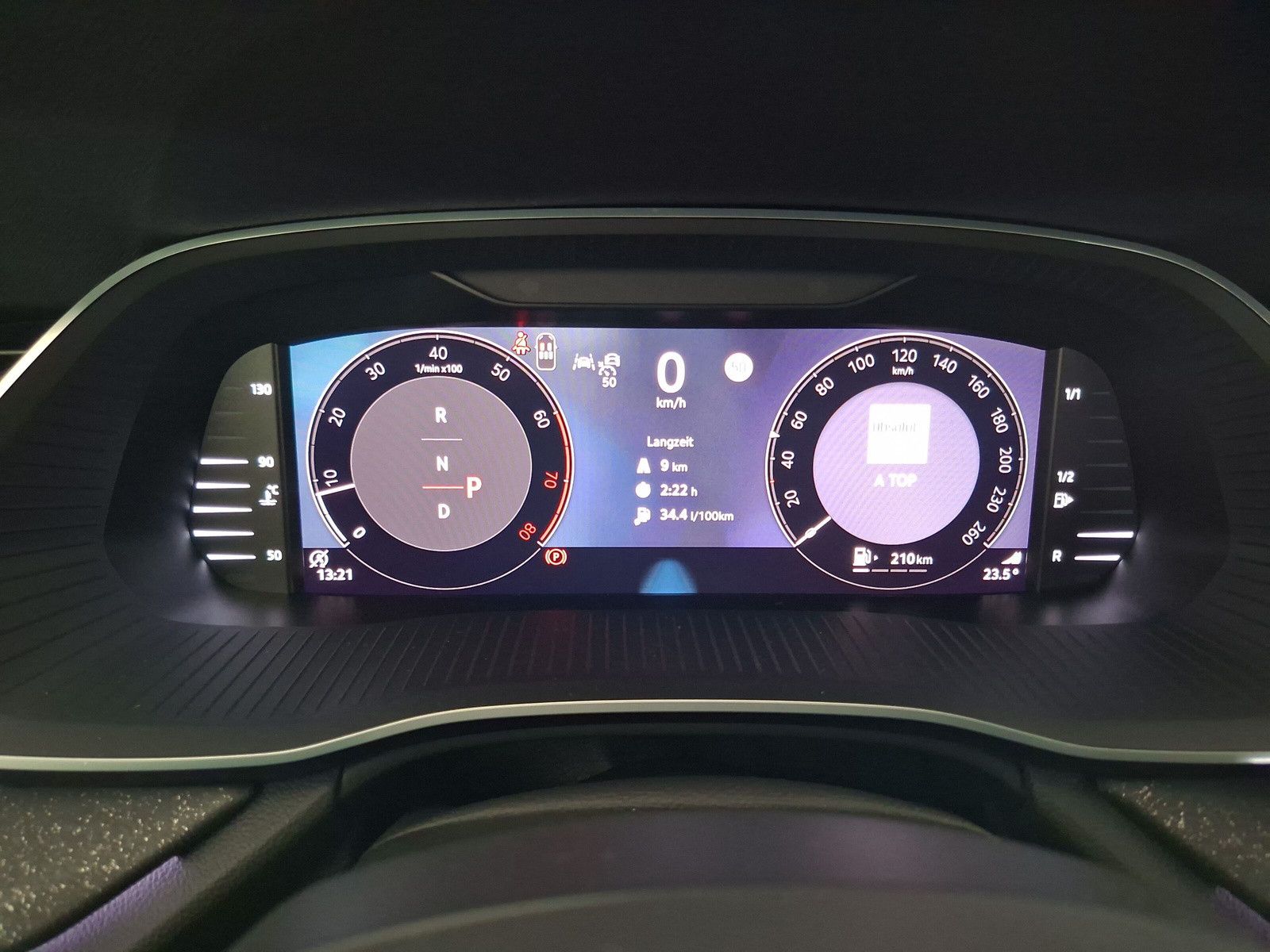 Fahrzeugabbildung SKODA Octavia Combi 1.5 Selection Standh.Navi Side AHK