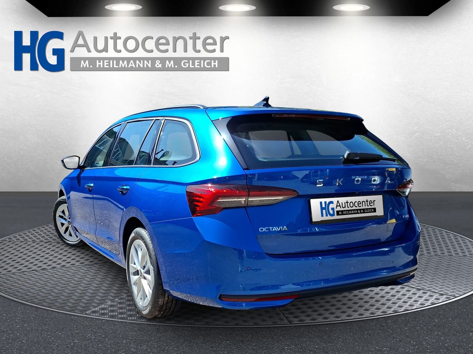 Fahrzeugabbildung SKODA Octavia Combi 1.5 Selection Standh.Navi Side AHK