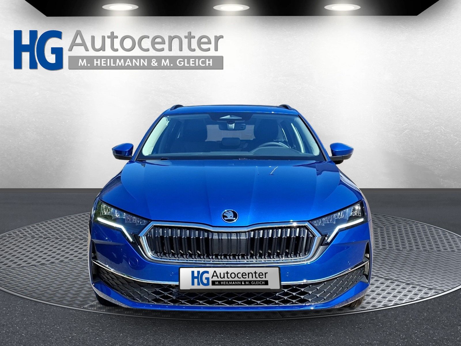 Fahrzeugabbildung SKODA Octavia Combi 1.5 Selection Standh.Navi Side AHK